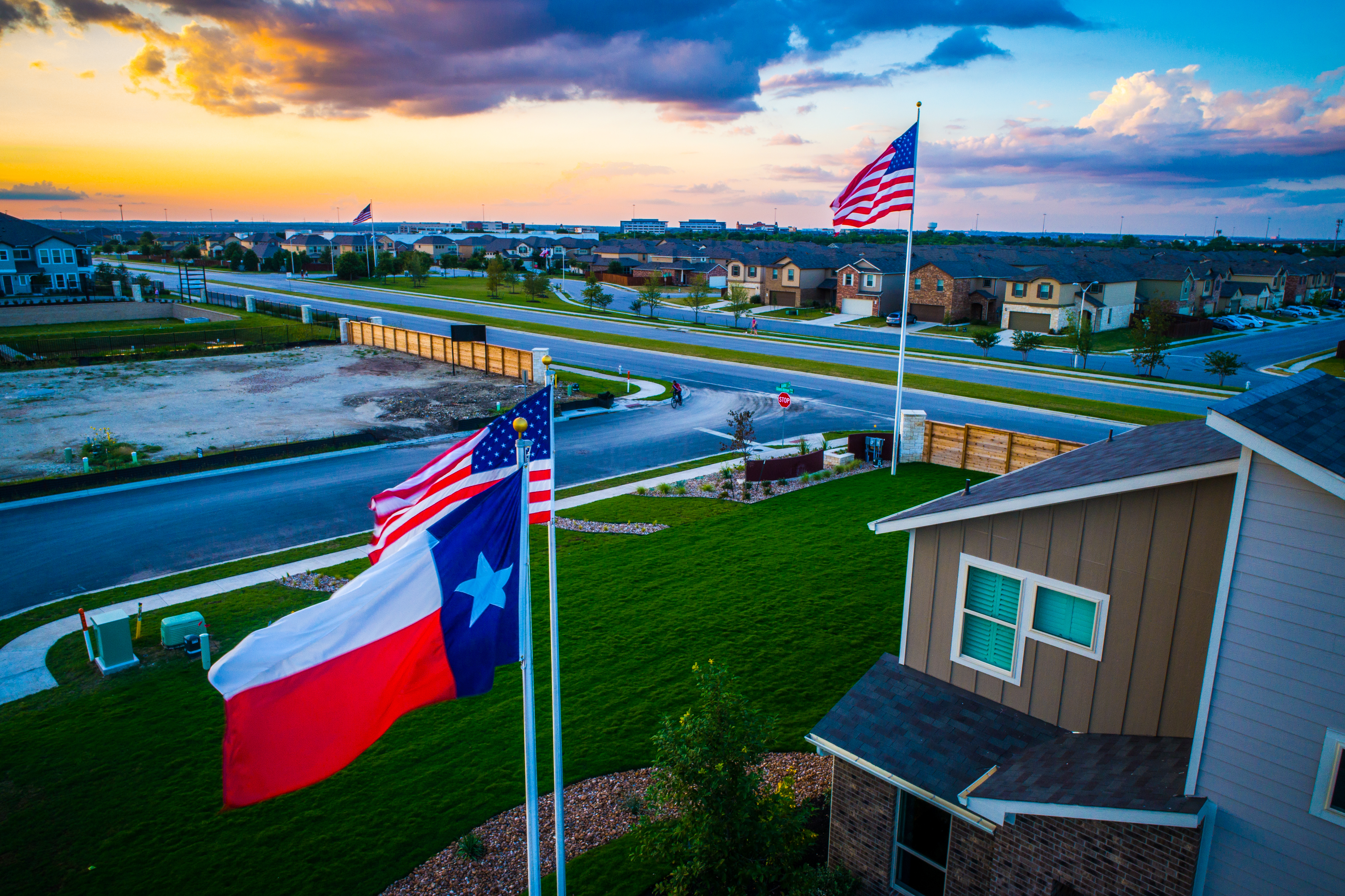 Read more about the article How low interest rates are impacting Real Estate